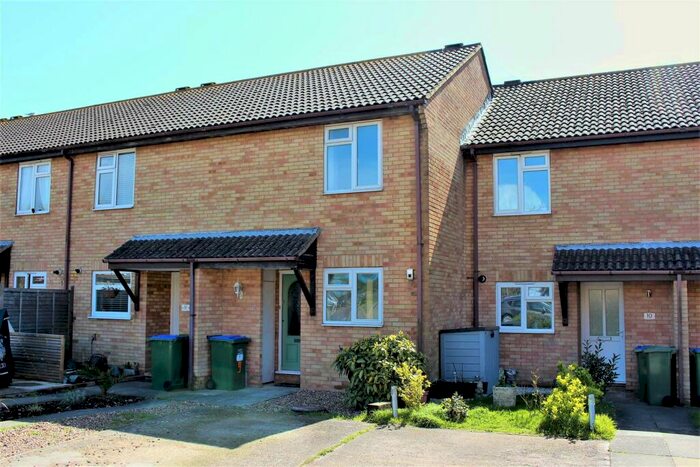 2 Bedroom House To Rent In The Peverels, Seaford, BN25