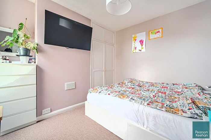 3 Bedroom Terraced House For Sale In Payne Avenue, Hove, BN3