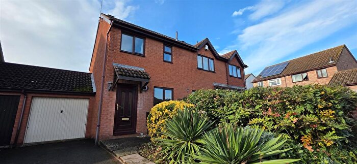 2 Bedroom Semi Detached House To Rent In Holm Oak Road, Belmont, HR2