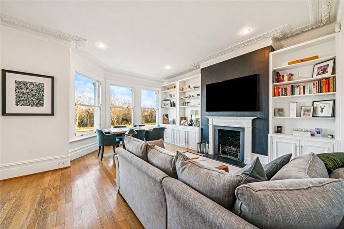 2 Bedroom Flat For Sale In Wandsworth Common West Side, SW18