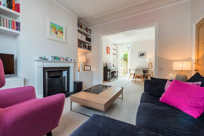 4 Bedroom Terraced House To Rent In Tregarvon Road, Battersea, London, SW11