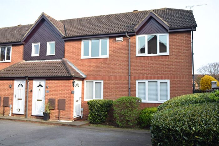 2 Bedroom Maisonette For Sale In Wilshire Avenue, CM2