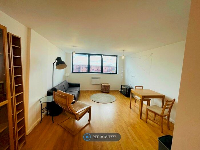 2 Bedroom Flat To Rent In Mann Island, Liverpool, L3