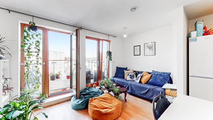 1 Bedroom Flat For Sale In Harrow Road, College Park, London, NW10