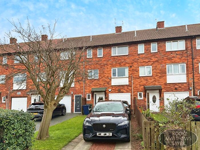 3 Bedroom Town House For Sale In Bodley Close, Newcastle Upon Tyne, NE3