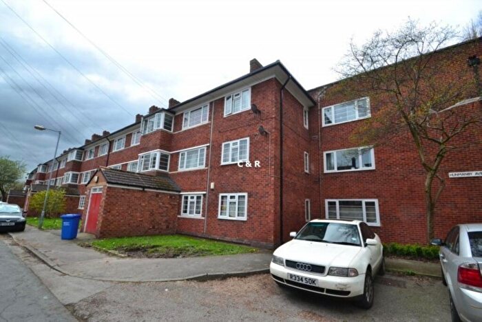 2 Bedroom Flat To Rent In Hunmanby Avenue, Hulme, M15