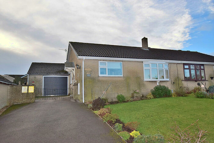 3 Bedroom Semi-Detached Bungalow For Sale In Mount Drive, Leyburn, DL8