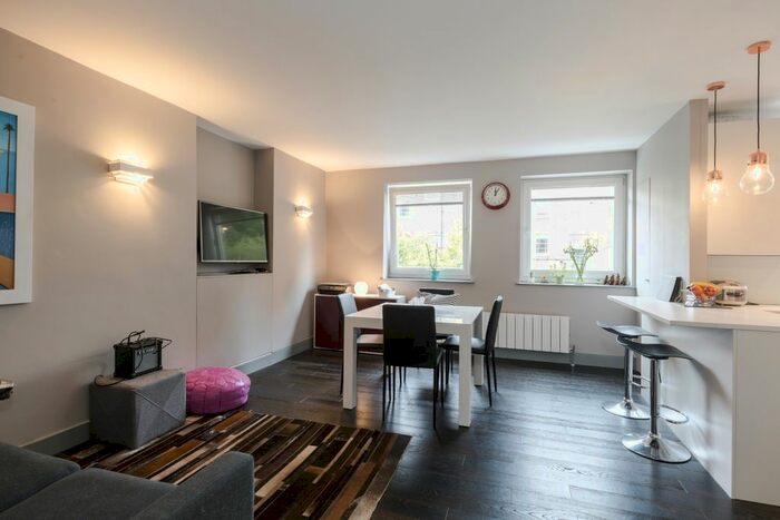 2 Bedroom Flat To Rent In Kildare Terrace, London, W2