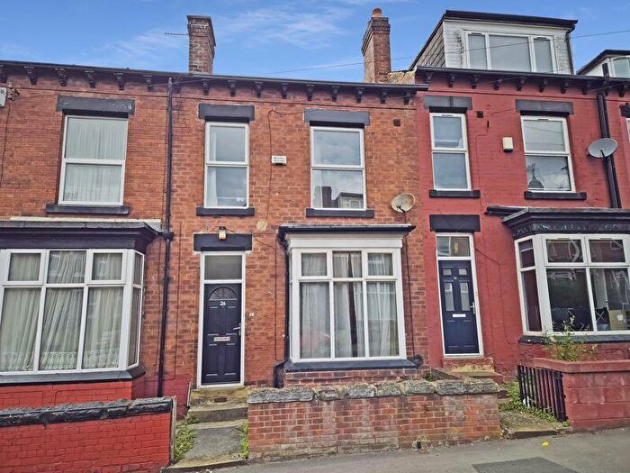 5 Bedroom Terraced House For Sale In Norwood Place, Leeds, LS6