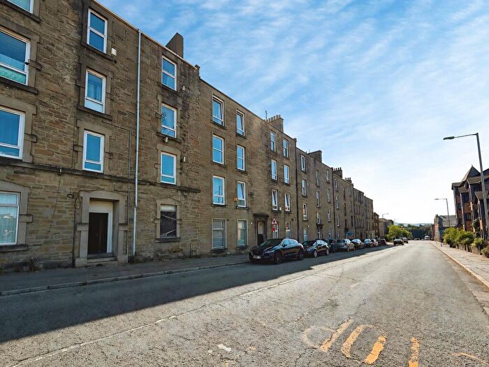 2 Bedroom Flat To Rent In Arklay Street, Dundee, DD3