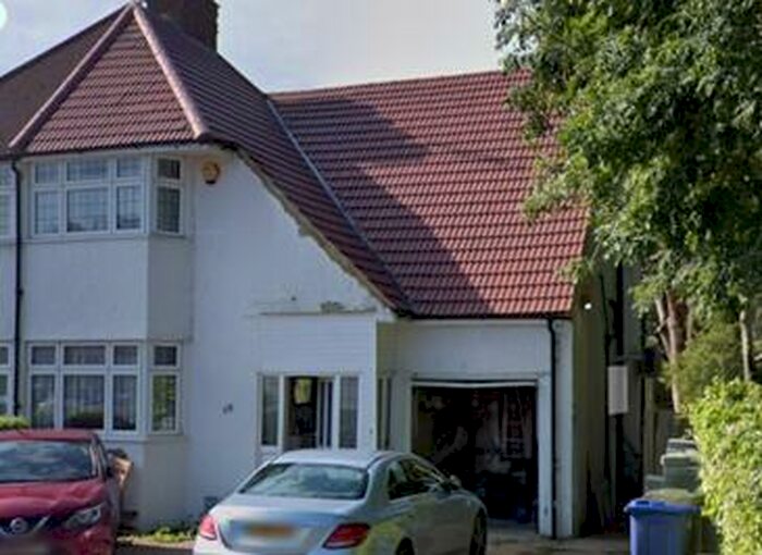 Studio To Rent In Village Way, Pinner, HA5