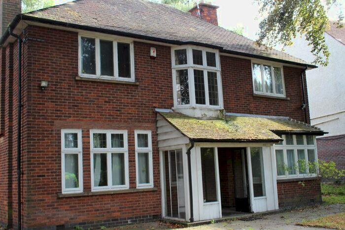 8 Bedroom Semi-detached House To Rent In Derby Road, Nottingham, NG7