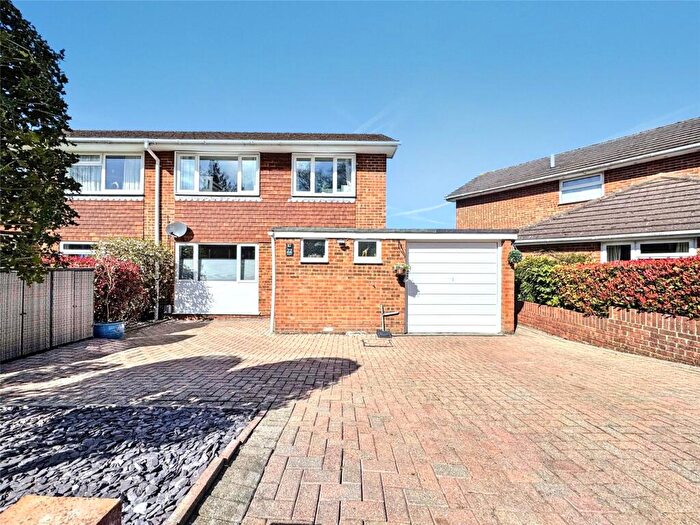 3 Bedroom Semi-Detached House For Sale In Fairlands Avenue, Fairlands, Surrey, GU3