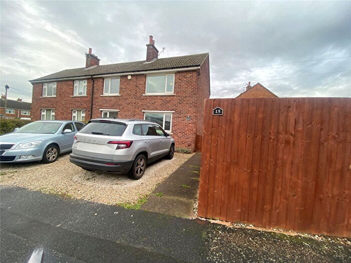 3 Bedroom Semi-detached House For Sale In Scott Crescent, Edenthorpe, Doncaster, South Yorkshire, DN3