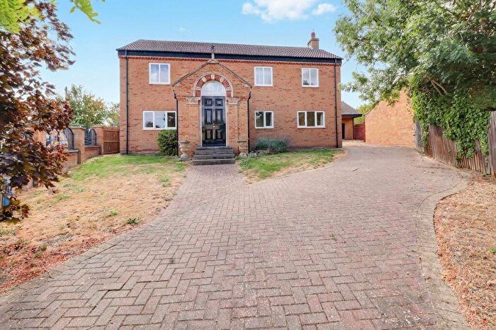 5 Bedroom Detached House To Rent In High Street, Graveley, PE19