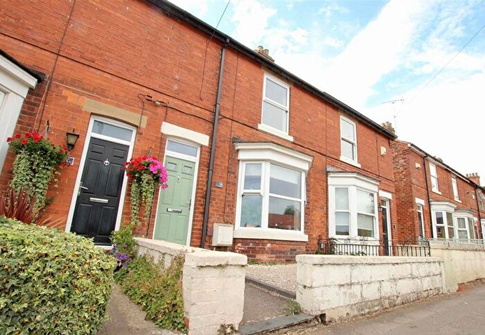 2 Bedroom Terraced House For Sale In Well Lane, Willerby, Hull, HU10