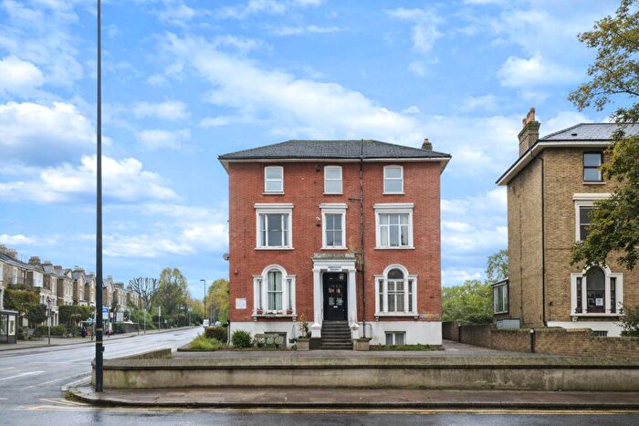 2 Bedroom Detached House For Sale In Lee High Road, London, SE13