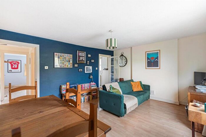 1 Bedroom Flat For Sale In Honor Oak Park, London, SE23