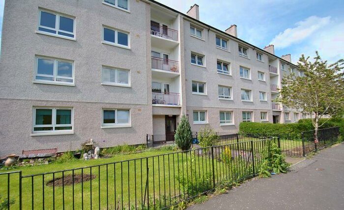 2 Bedroom Flat To Rent In Raithburn Avenue, Castlemilk, Glasgow, Lanarkshire, G45