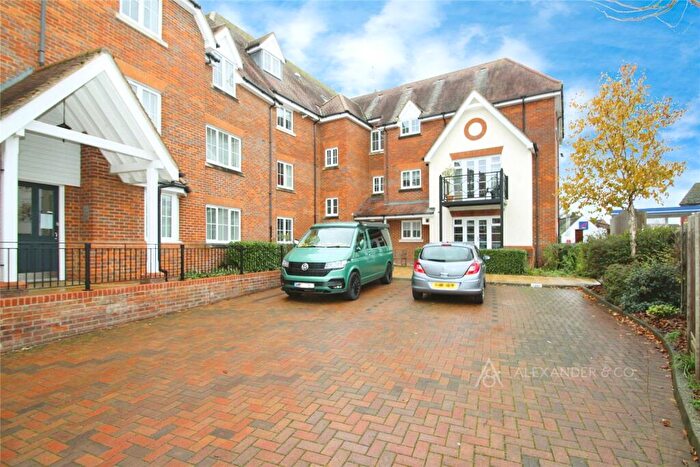 2 Bedroom Flat To Rent In Coopers Wharf, Ford Street, Buckingham, MK18