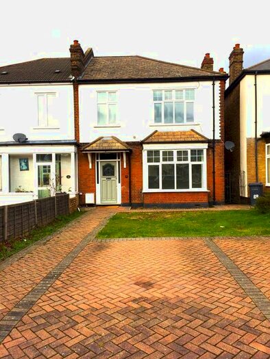 3 Bedroom Terraced House To Rent In Newstead Road, London, SE12