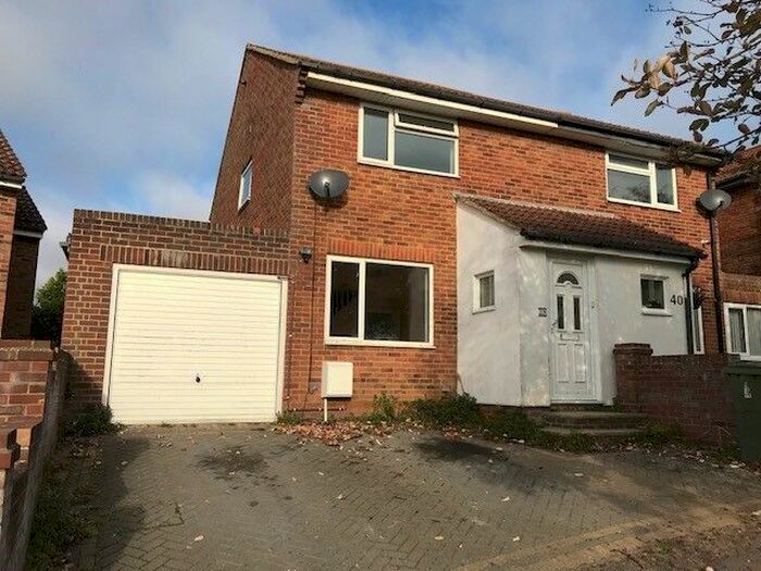 2 Bedroom End Of Terrace House To Rent In Tollgate, Peacehaven, BN10