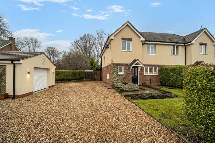 3 Bedroom Semi Detached House For Sale In Poyle Road, Tongham, Surrey, GU10