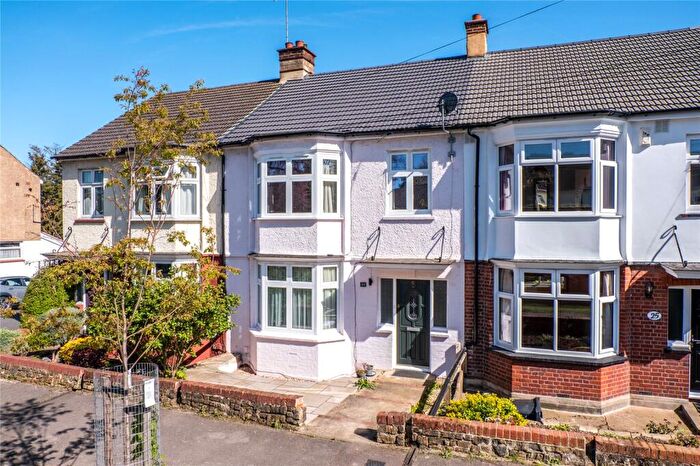 3 Bedroom Terraced House For Sale In Park Avenue, Gravesend, Kent, DA12