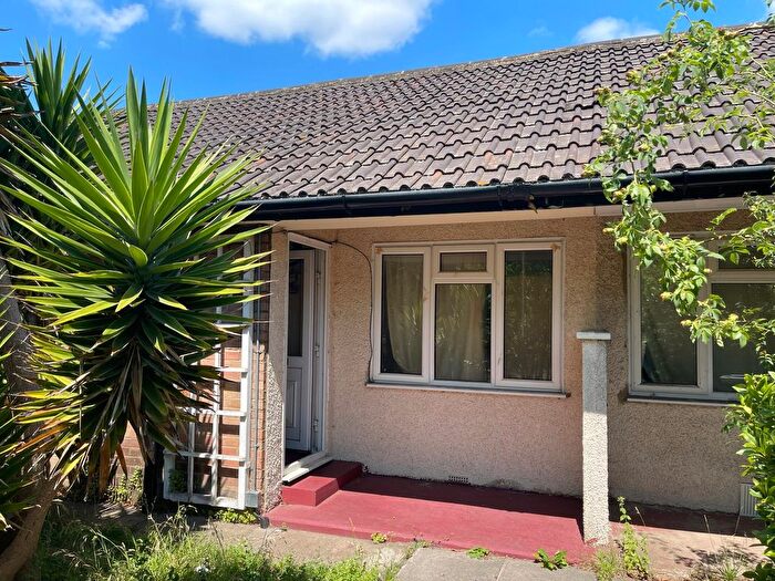 1 Bedroom Bungalow To Rent In Imperial Mews, London, E6
