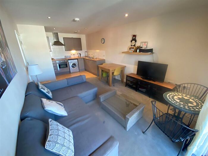 1 Bedroom Flat To Rent In B Ducrow Court, Backfields Lane, St Pauls, BS2