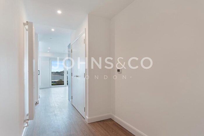 1 Bedroom Apartment To Rent In Ellipse House, Royal Eden Docks, London, E16