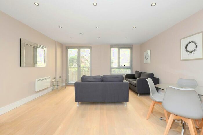 2 Bedroom Flat To Rent In Vizion, - Energy Rating D, N7