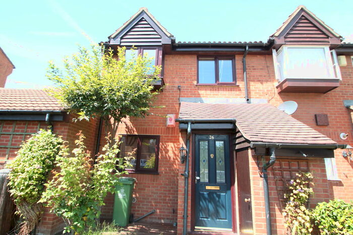 3 Bedroom End Of Terrace House To Rent In Thamesmead, SE28