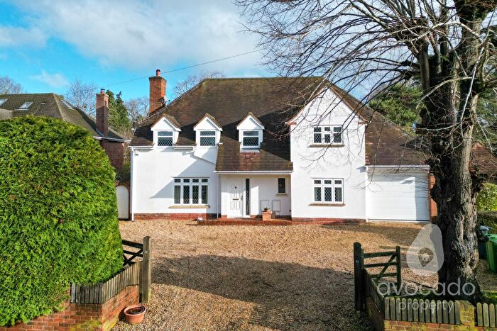 4 Bedroom Detached House For Sale In Parkway, Camberley, Surrey, GU15