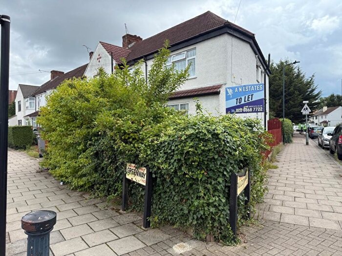 1 Bedroom Flat To Rent In Greenway, Kenton, Harrow, Greater London, HA3