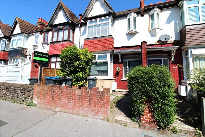 2 Bedroom Apartment For Sale In Lower Addiscombe Road, Addiscombe, CR0