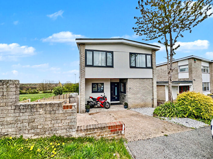 4 Bedroom Detached House To Rent In Limes Avenue, Staincross, Barnsley, S75
