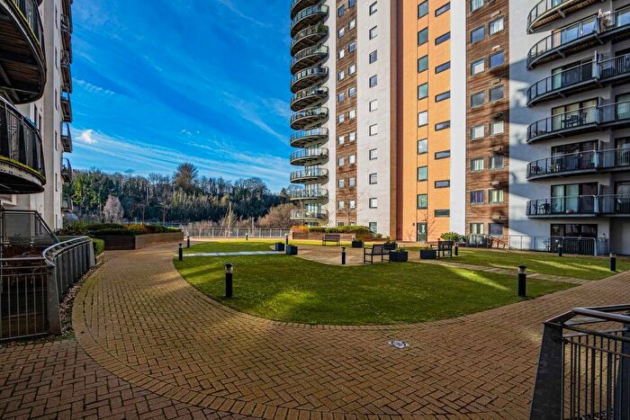 1 Bedroom Flat To Rent In Victoria Wharf, Watkiss Way, Cardiff, CF11