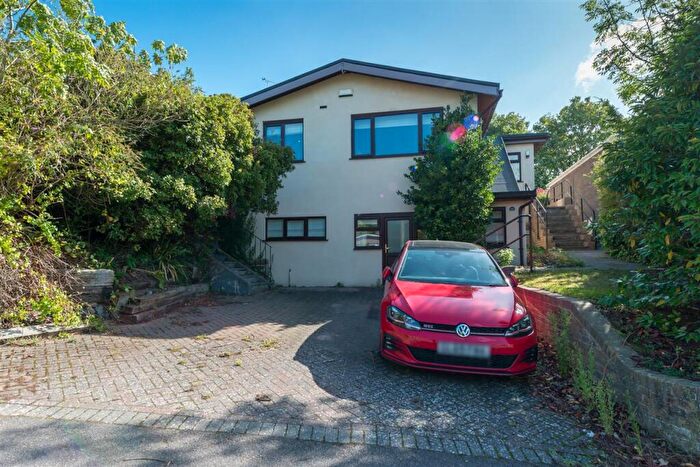 4 Bedroom Detached Bungalow For Sale In The Crescent, Canterbury, CT2