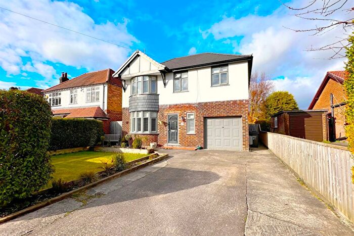 4 Bedroom Detached House For Sale In Oak Grove, Poynton, SK12