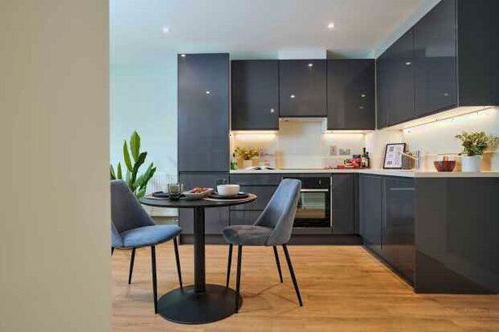 1 Bedroom Flat To Rent In North Row, Milton Keynes, MK9