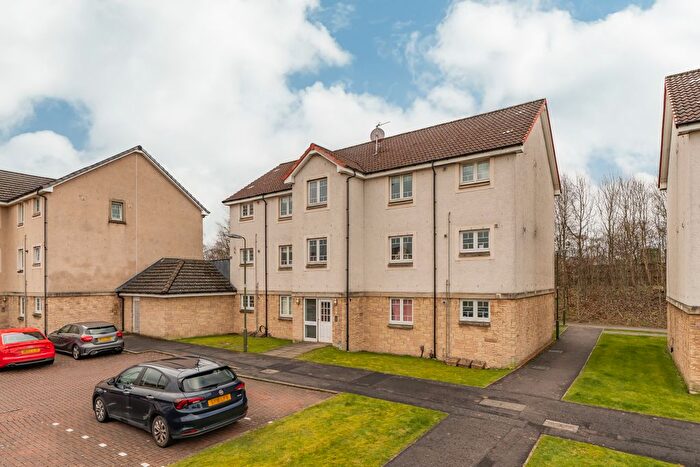 2 Bedroom Flat For Sale In Meikle Inch Lane, Bathgate, EH48