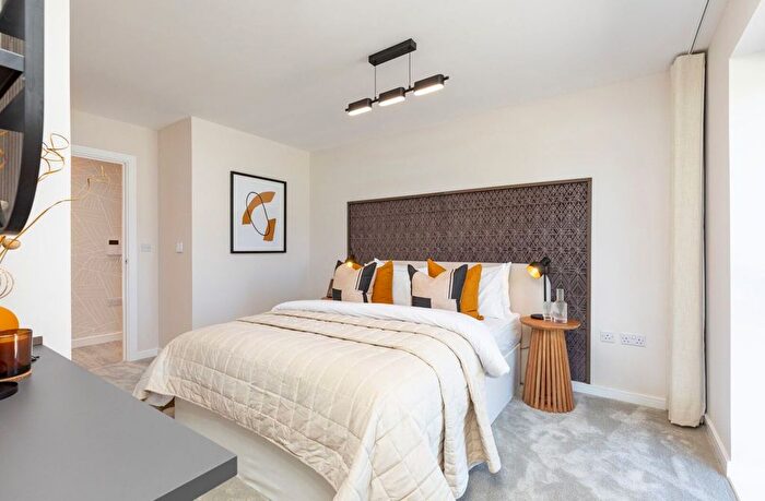 1 Bedroom Flat For Sale In Ebbsfleet Cross, Greenford, Greenhithe, DA9