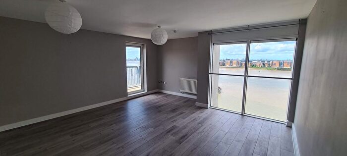 2 Bedroom Flat To Rent In Argyll Road, Woolwich, SE18