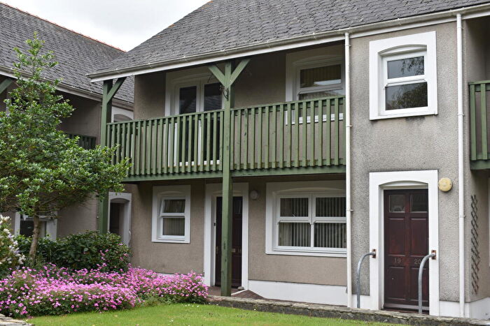 2 Bedroom Flat To Rent In Cawdor Court, Narberth, SA67