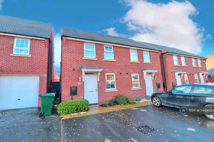 3 Bedroom Semi-Detached House To Rent In Danby Road, Littleover, Derby, DE23