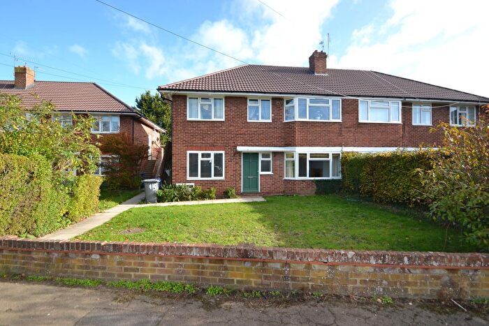 2 Bedroom Maisonette To Rent In Larchfield Road, Maidenhead, SL6