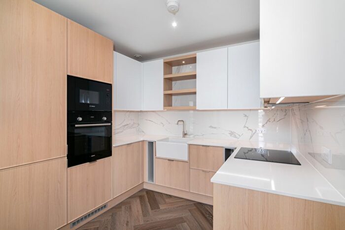 2 Bedroom Flat To Rent In The Hyde, London, NW9