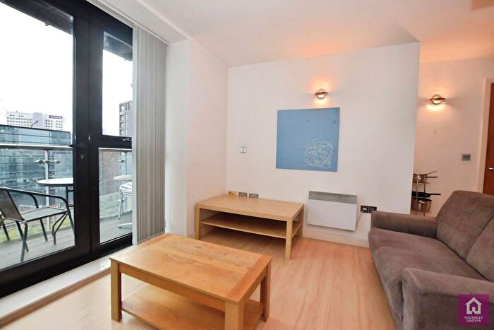 2 Bedroom Flat To Rent In Tempus Tower, Mirabel Street, City Centre, Manchester, M3