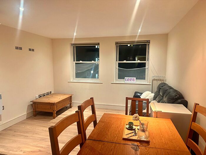 2 Bedroom Flat To Rent In Ashburnham Place, London, SE10